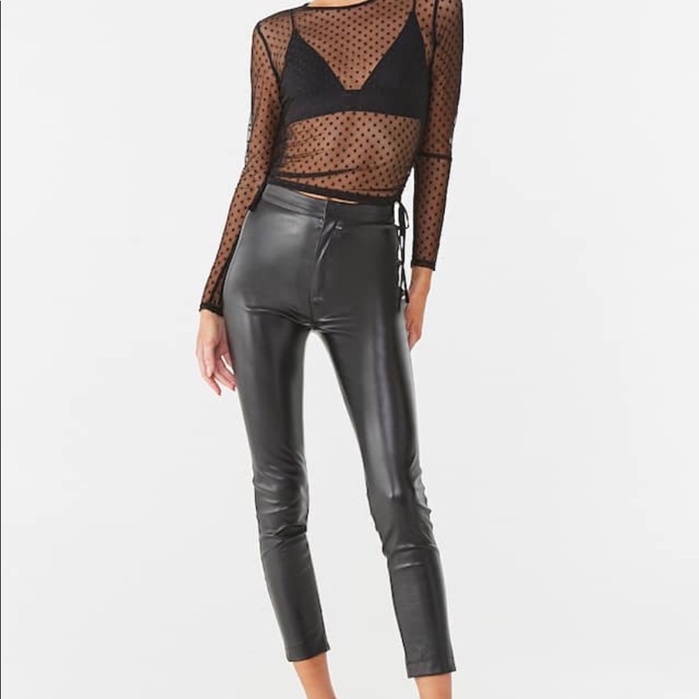 Sheer dot top